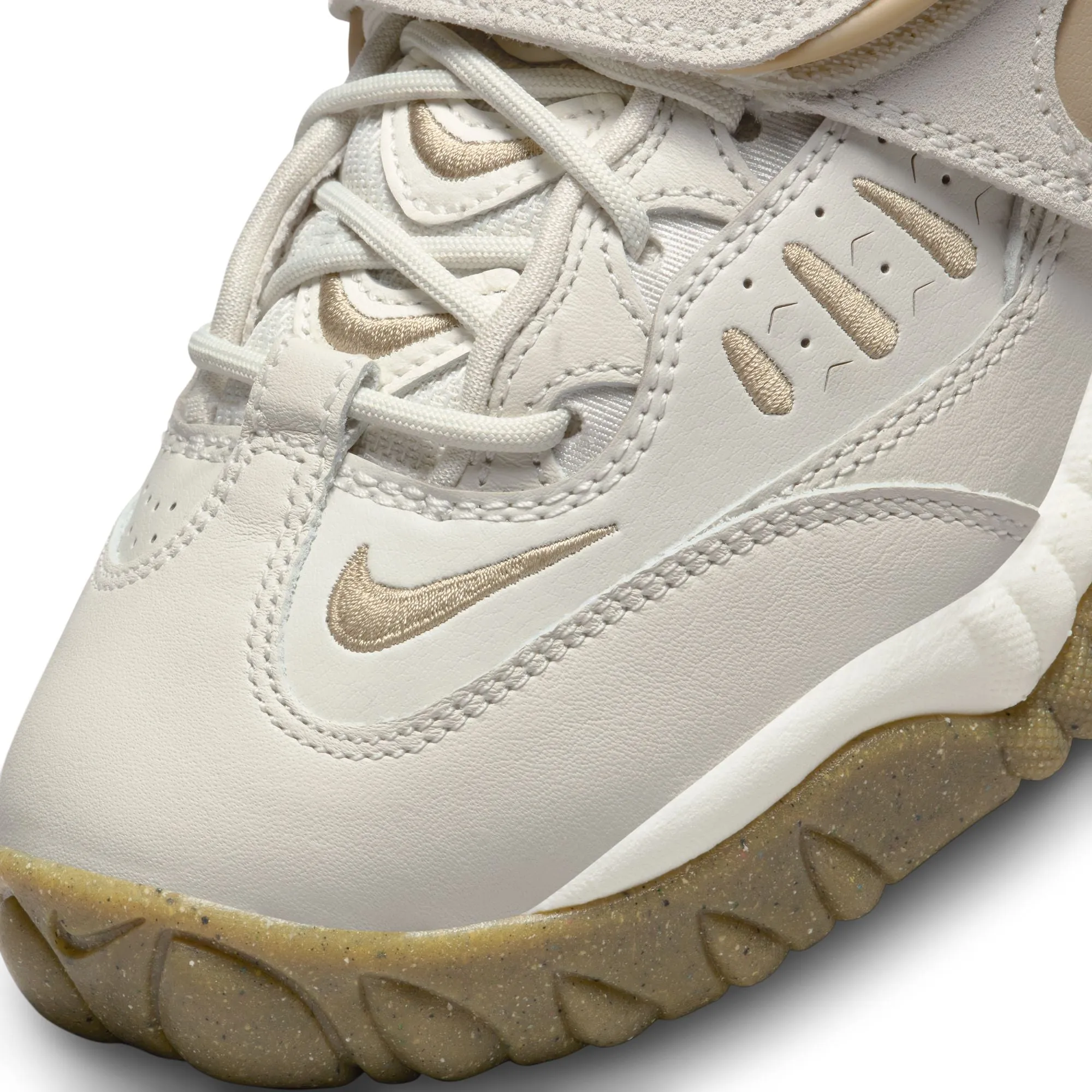 WMNS Nike Air Adjust Force "Khaki"